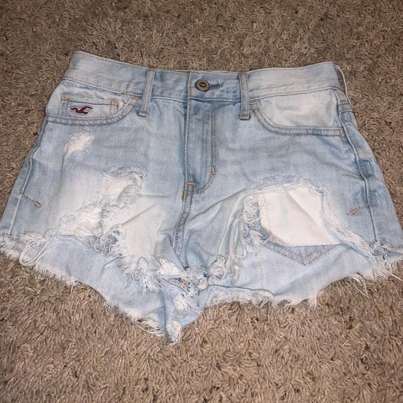 Hollister California Jean Shorts - Picture 1 of 3